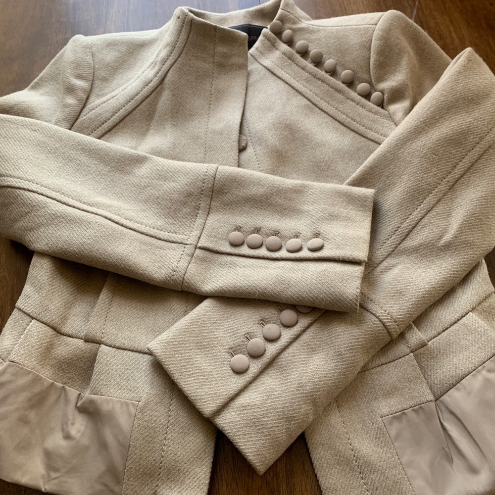 Beige Ruched Jacket - Picture 8 of 8